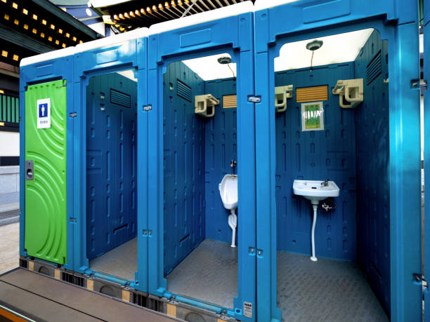 Best Construction site porta potty rental  in Manchester, IA